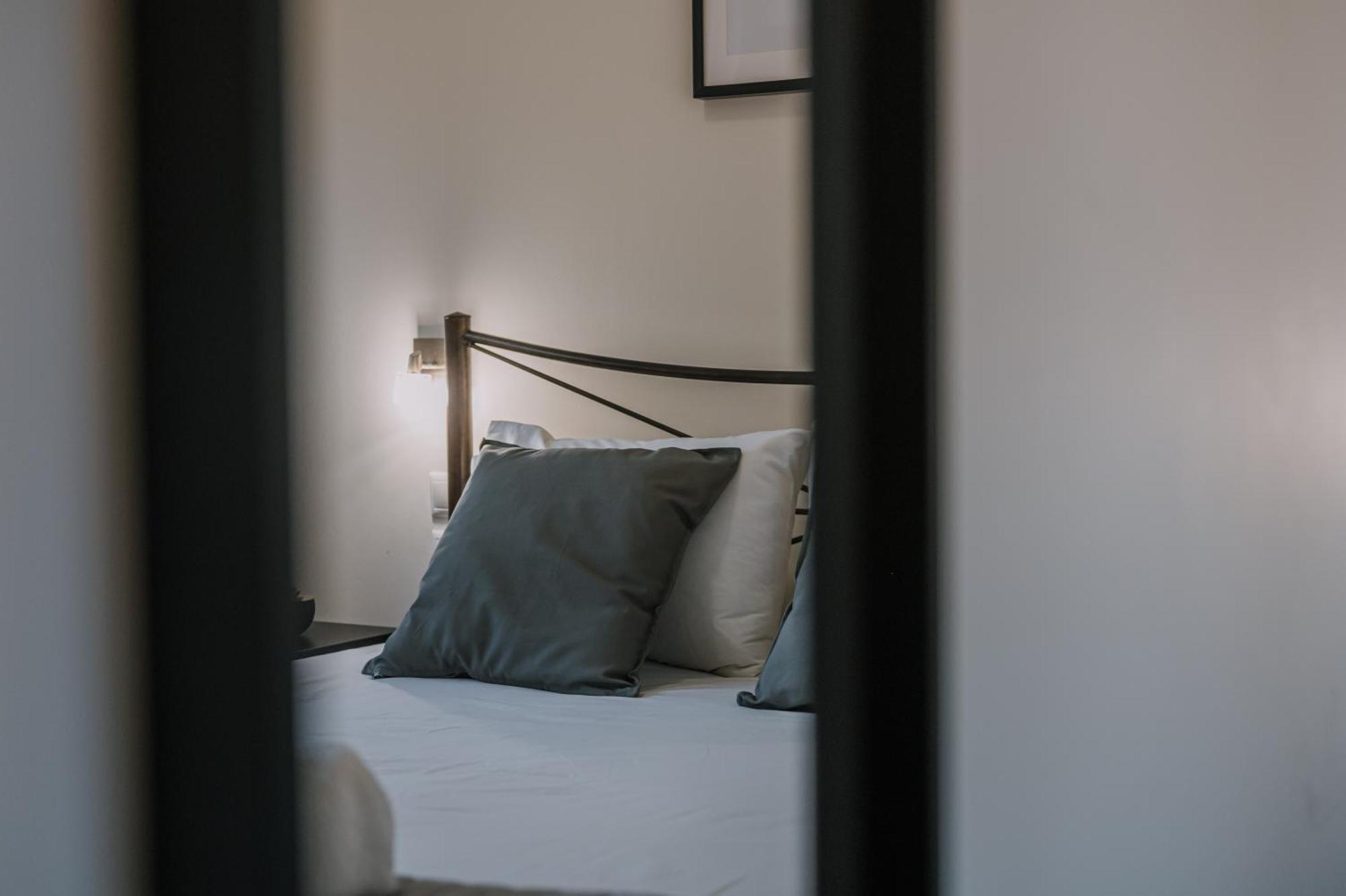 Hb Modern Apartments Tolo Bilik gambar