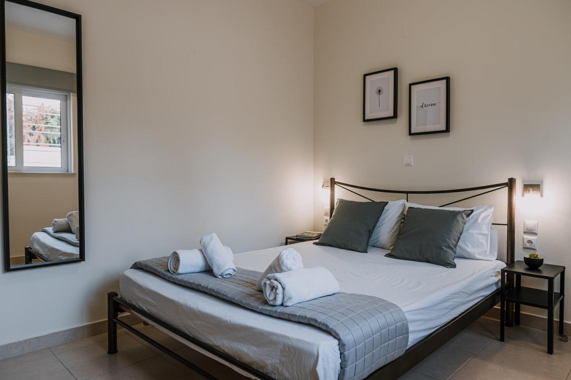 Hb Modern Apartments Tolo Bilik gambar