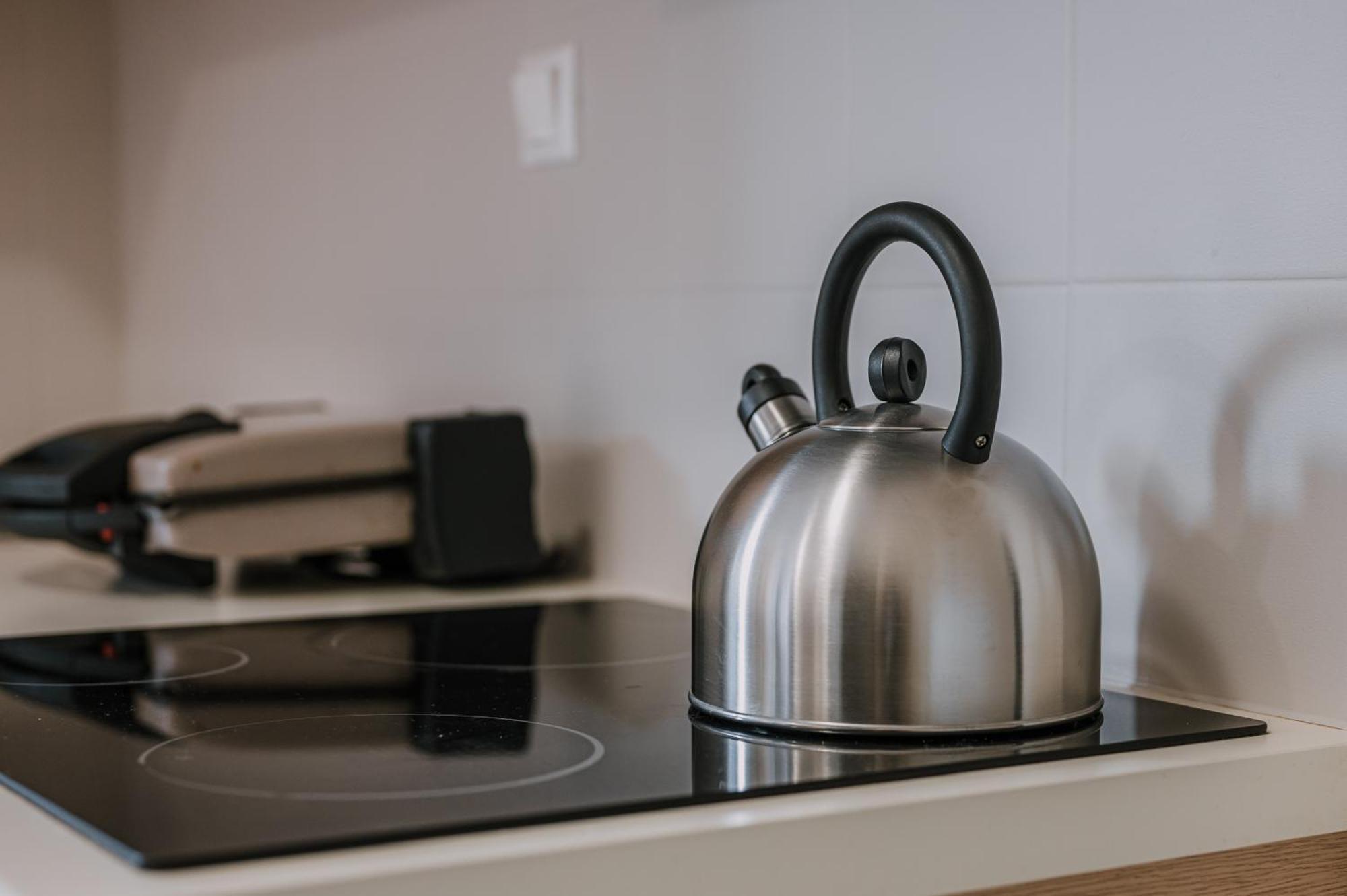 Hb Modern Apartments Tolo Bilik gambar