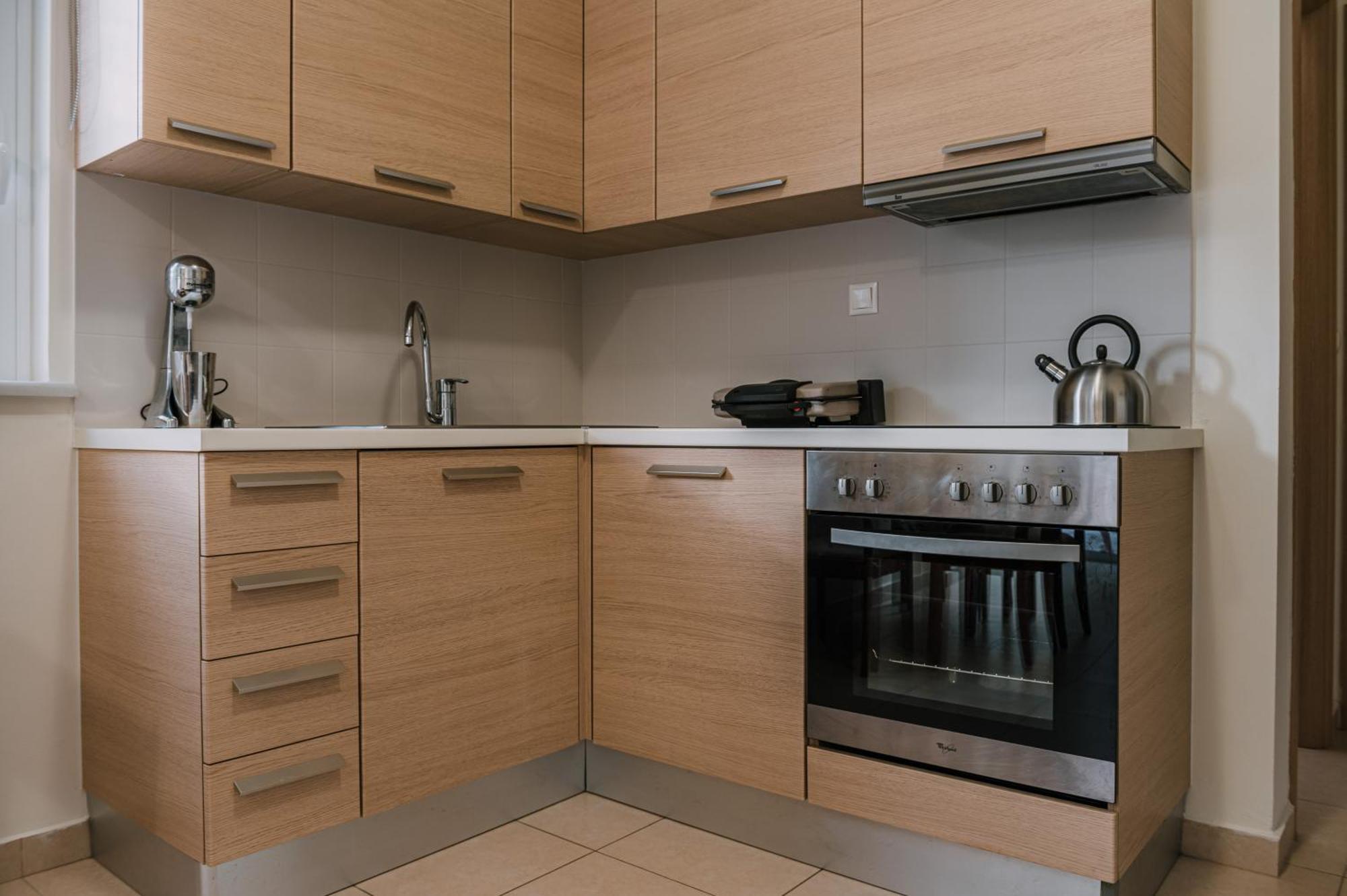 Hb Modern Apartments Tolo Bilik gambar